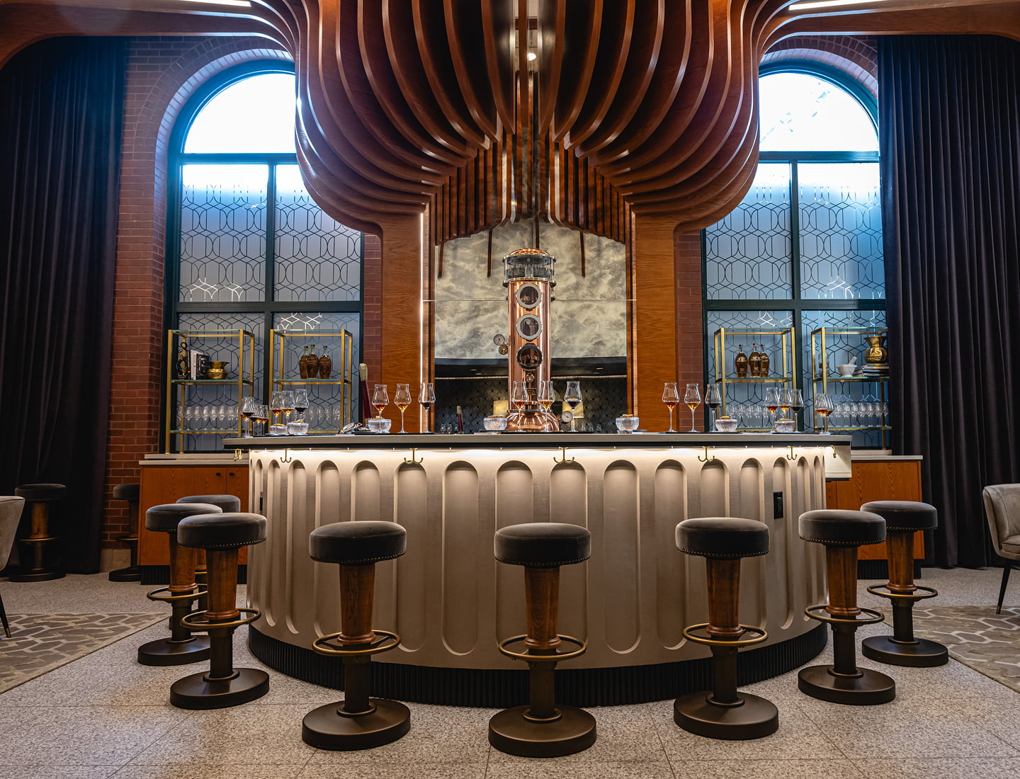 FY26_Angel'sEnvy_PrivateSelectionSingleBarrel_Bar (1)
